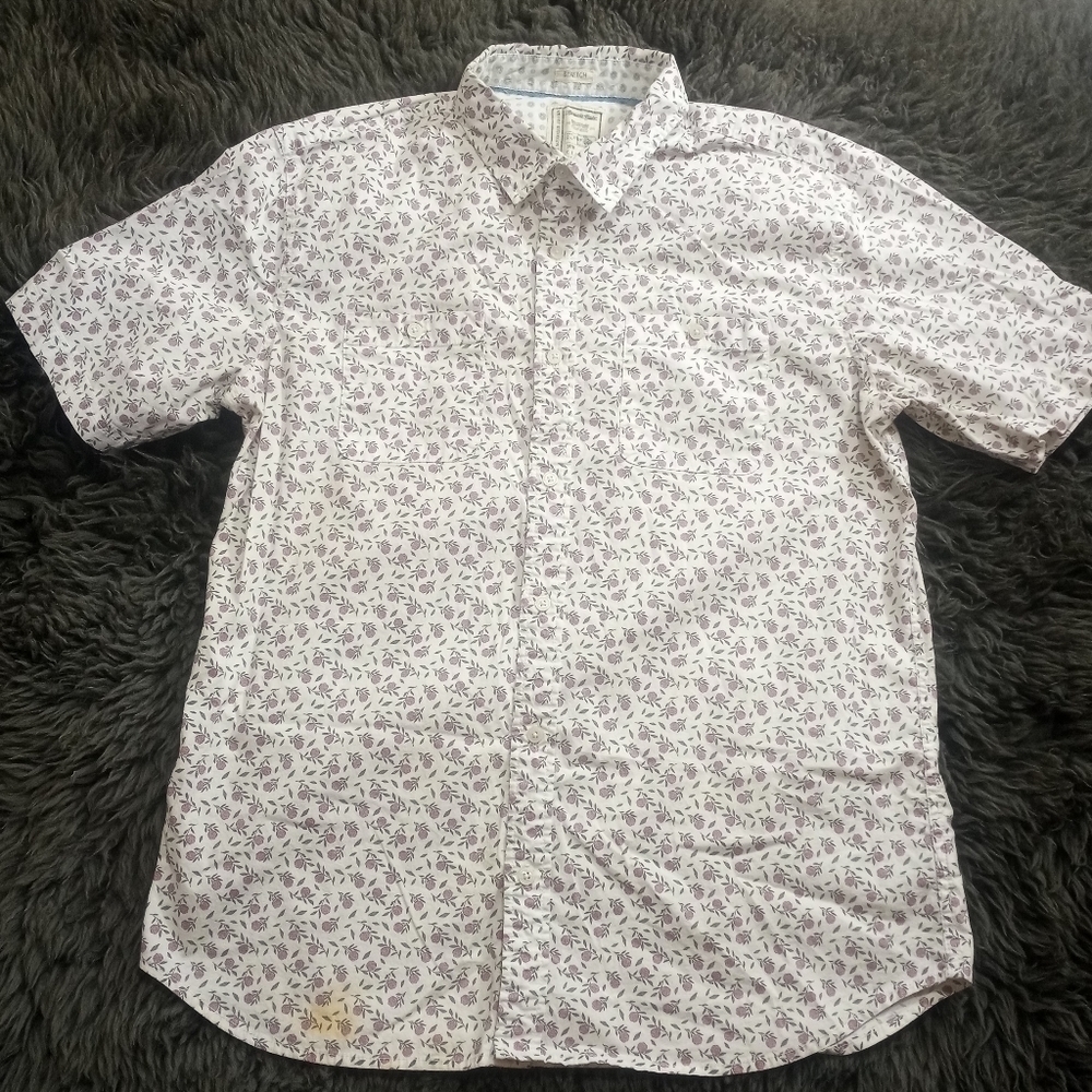 Alexander Julian Men's X Large Button Down Short Sleeve Shirt Rose Pattern
